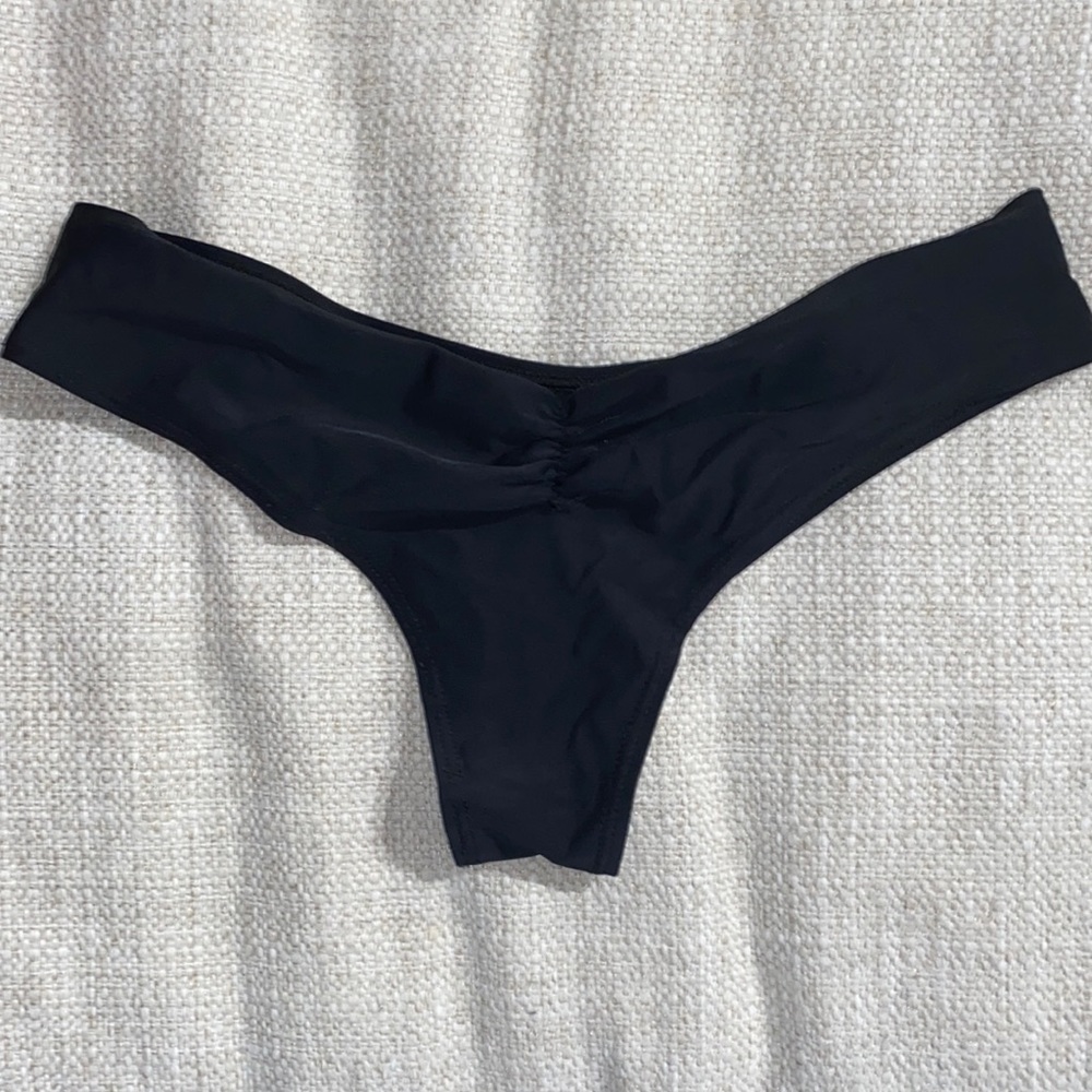 Bikini bottoms